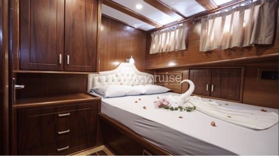 4950 YACHT MESUT OL Comfort Yacht