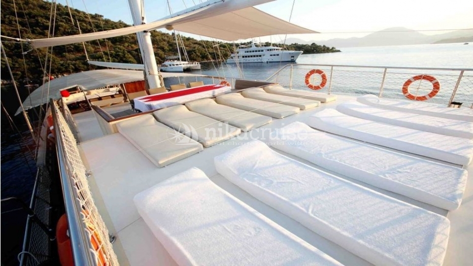 2678 YACHT FORTUNA 2 Deluxe Yacht