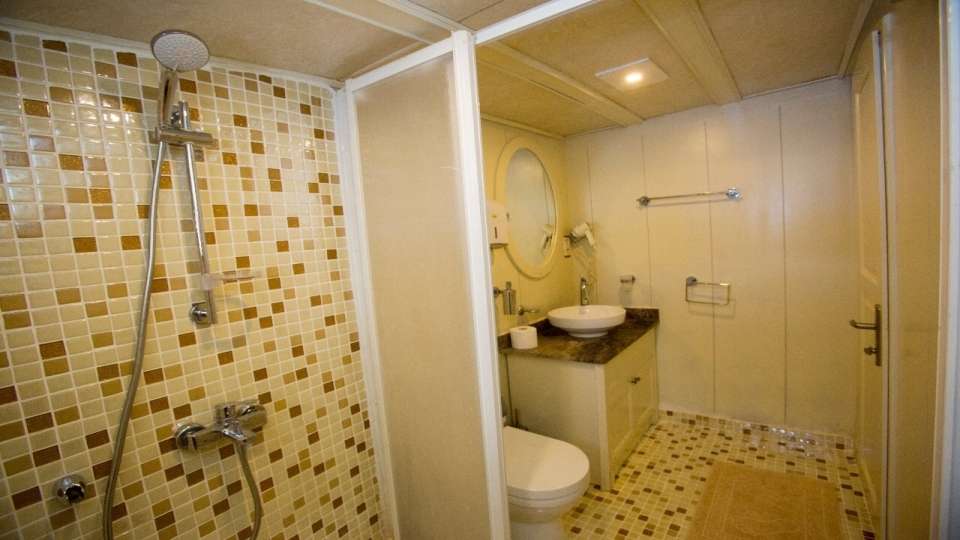 638 YACHT FORTUNA 2 Deluxe Yacht