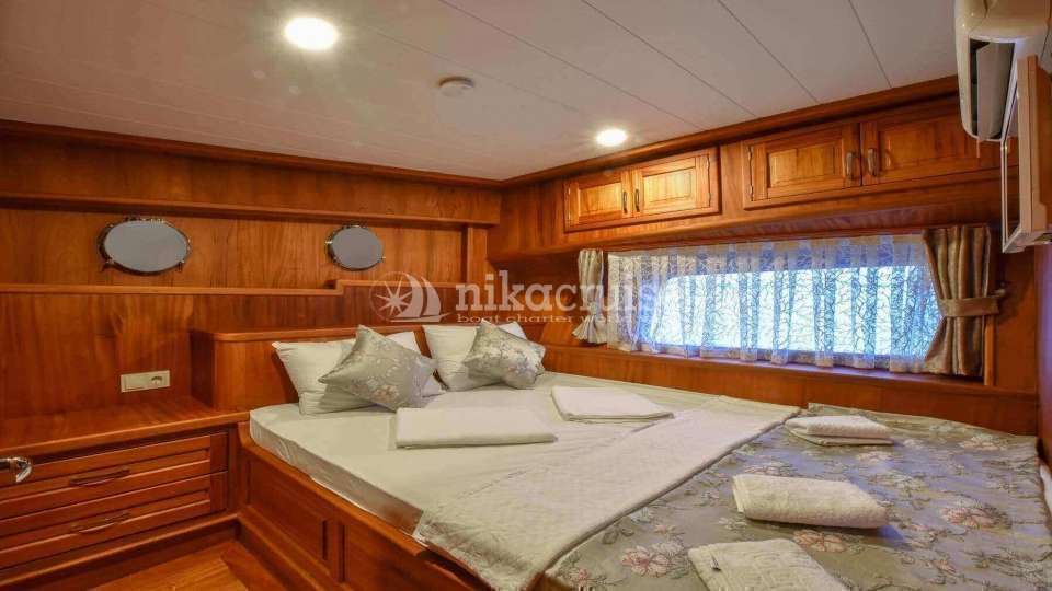 3355 YACHT LYCIAN PEARL Luxury Yacht