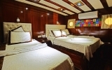 3116 YACHT HOLIDAY 10 Luxury Yacht