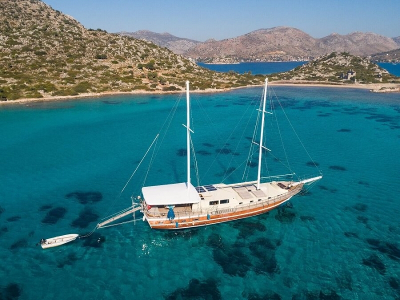 YACHT EMRE BEY